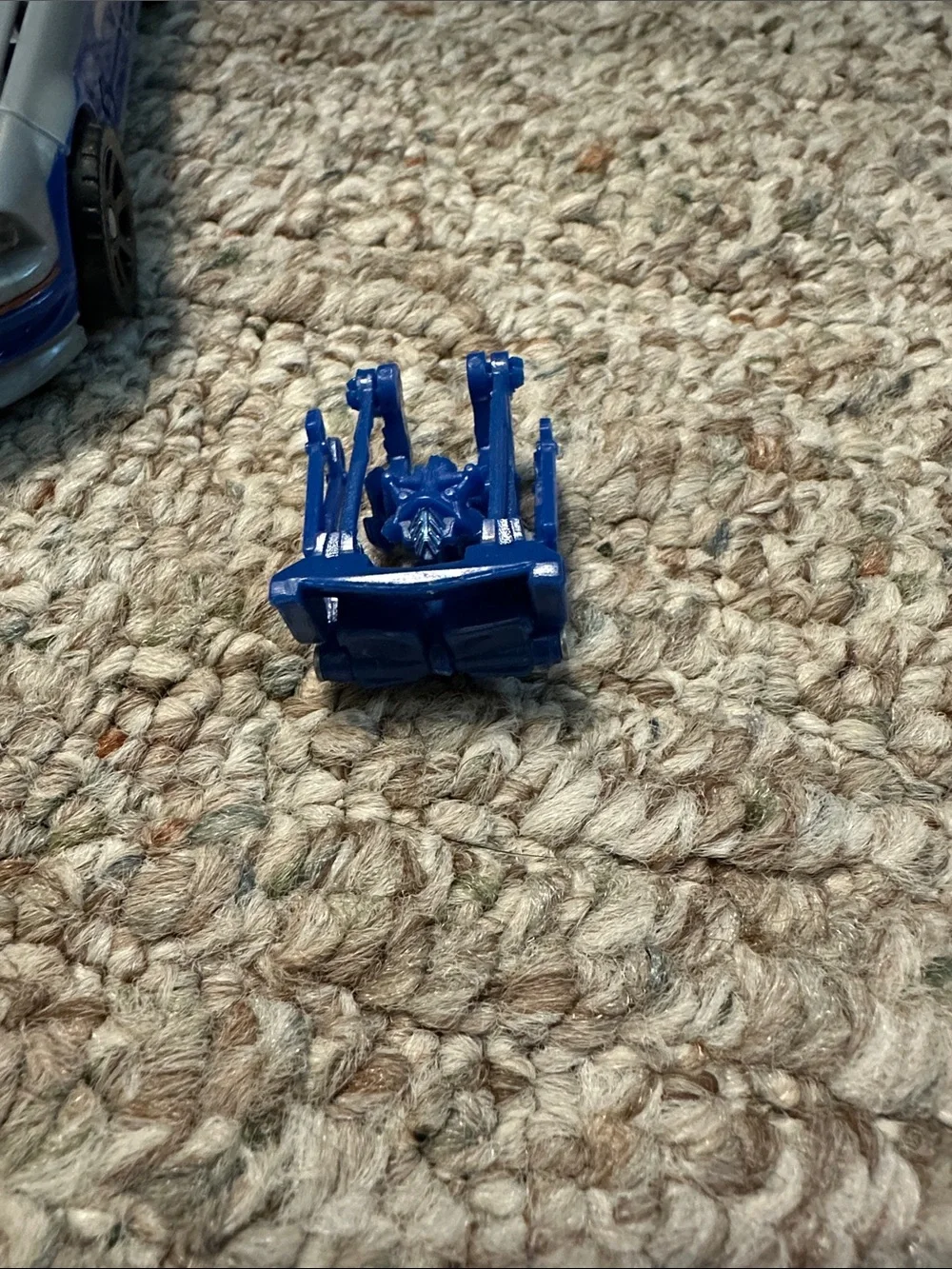 Transformers 2007 Movie Recon Barricade Deluxe Figure COMPLETE